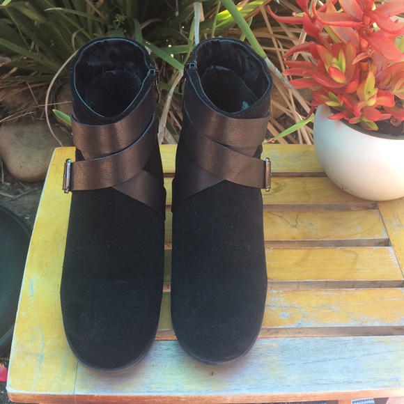 Skechers♣️Amazing Boots - Picture 5 of 8